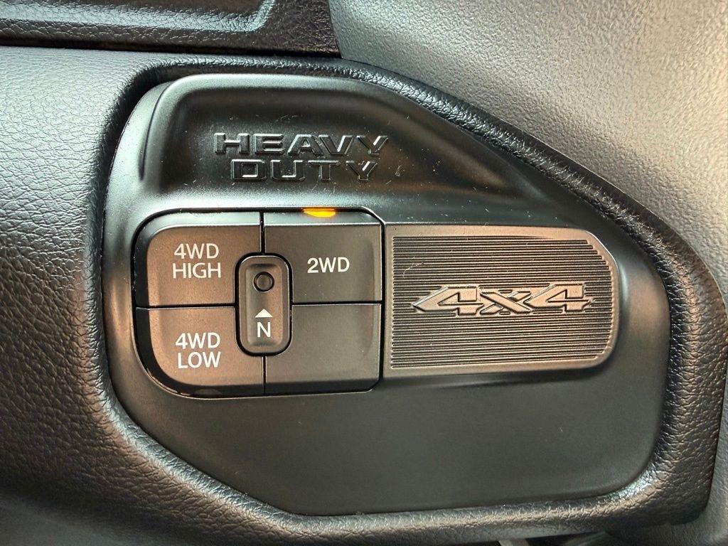 RAM 2500 Tradesman Crew Cab SWB 4WD 2022