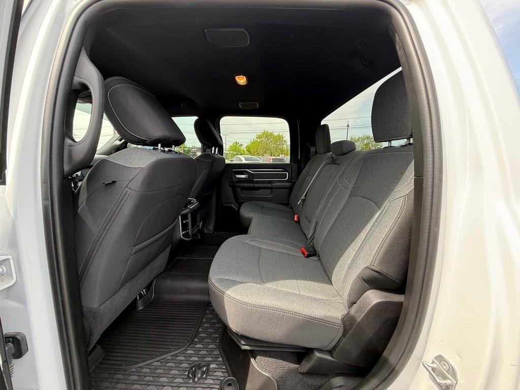 RAM 2500 Tradesman Crew Cab SWB 4WD 2022