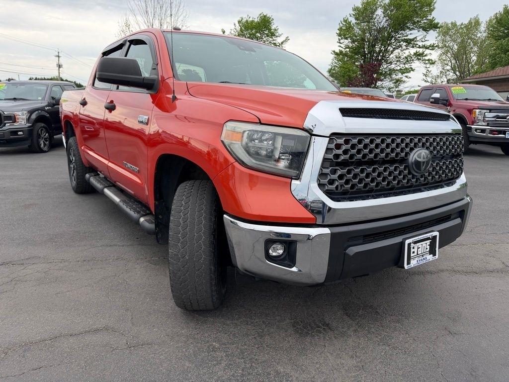 Toyota Tundra SR5 5.7L V8 CrewMax 4WD 2018