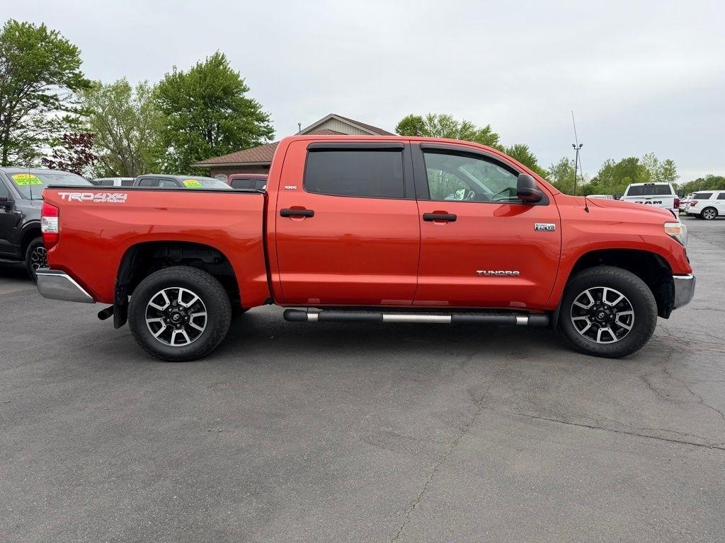 Toyota Tundra SR5 5.7L V8 CrewMax 4WD 2018