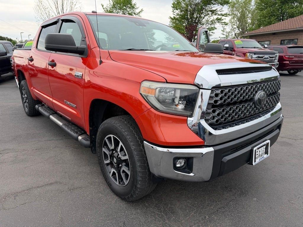Toyota Tundra SR5 5.7L V8 CrewMax 4WD 2018