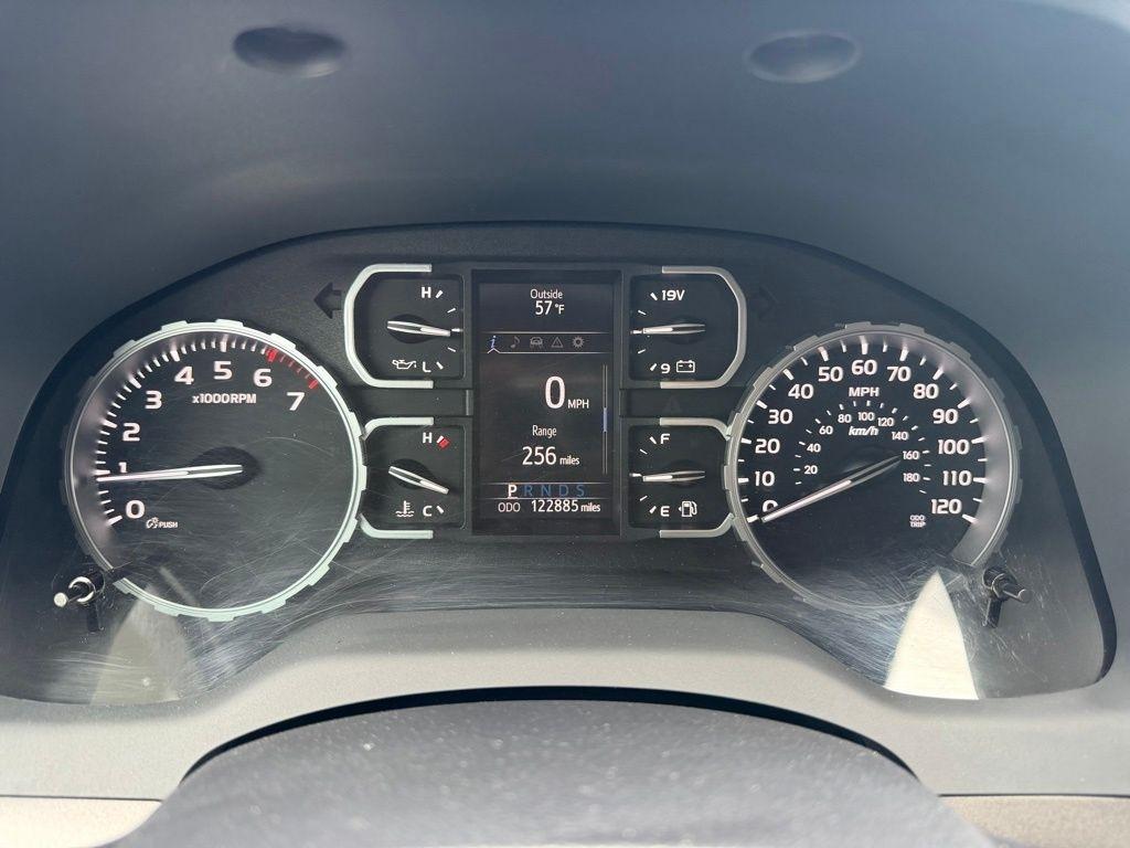 Toyota Tundra SR5 5.7L V8 CrewMax 4WD 2018