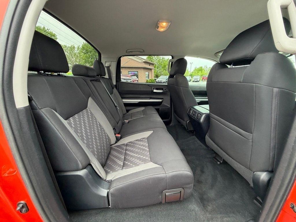 Toyota Tundra SR5 5.7L V8 CrewMax 4WD 2018