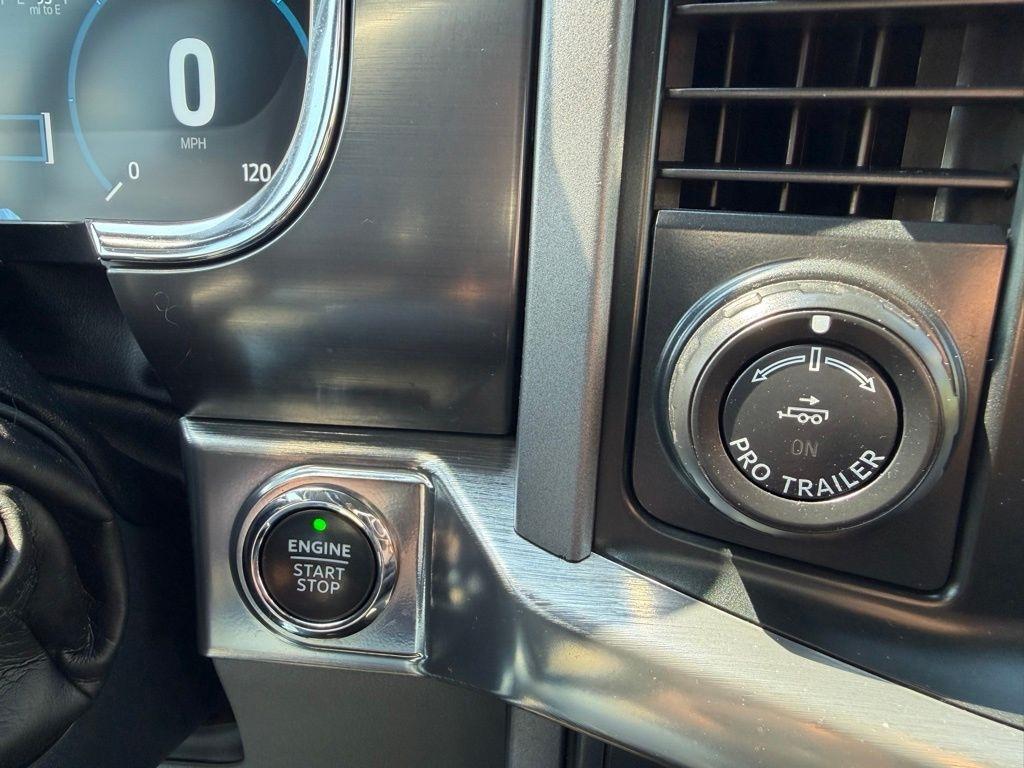 Ford F-150 Lariat SuperCrew 5.5-ft. Bed 4WD 2021