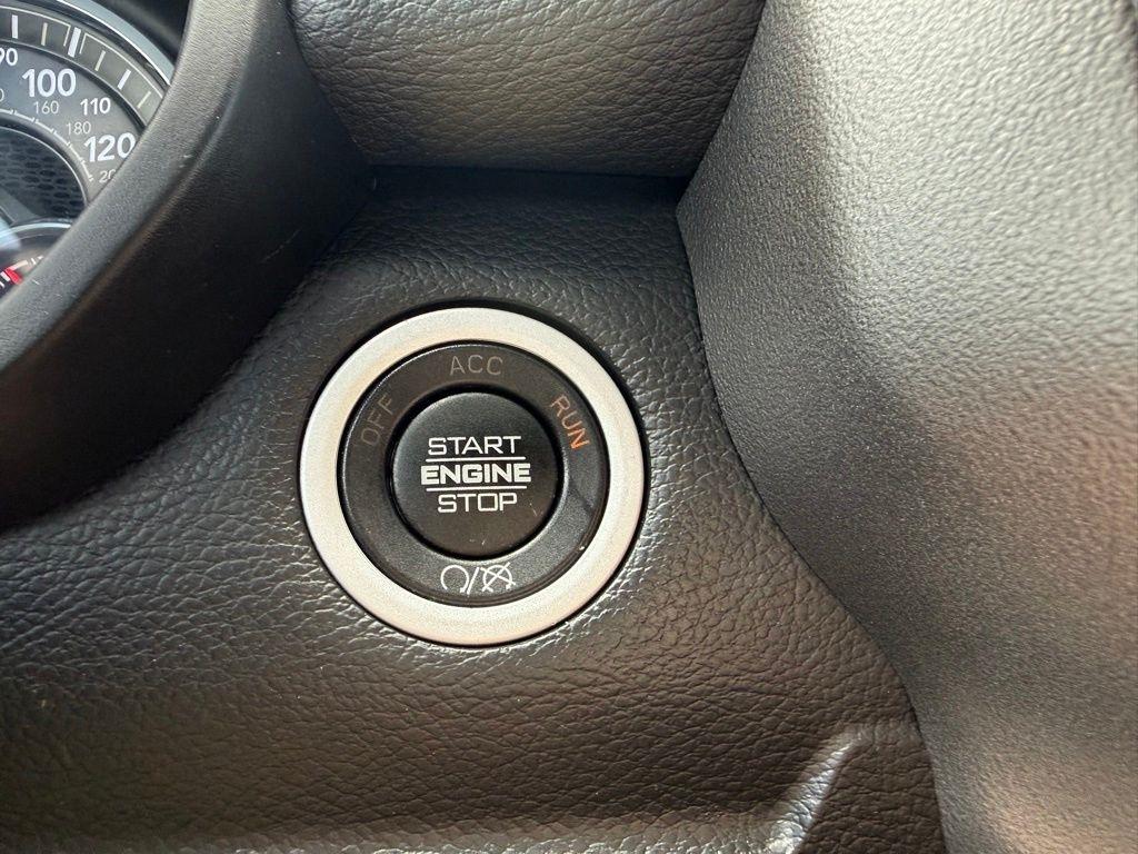 RAM 2500 Laramie Crew Cab SWB 4WD 2020