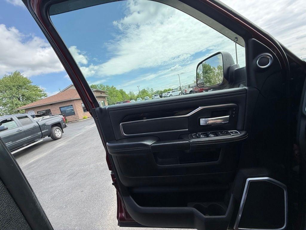 RAM 2500 Laramie Crew Cab SWB 4WD 2020