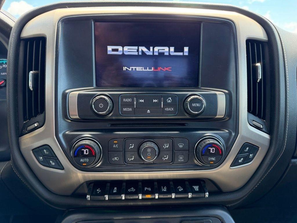 GMC Sierra 2500HD Denali Crew Cab 4WD 2017