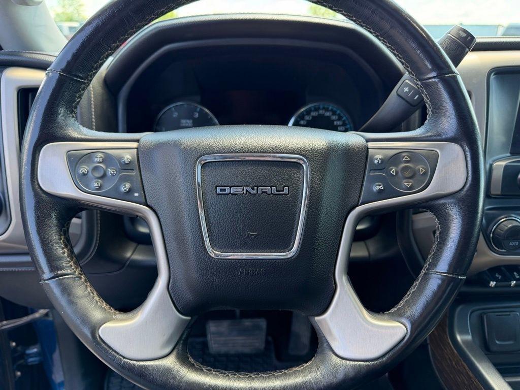 GMC Sierra 2500HD Denali Crew Cab 4WD 2017