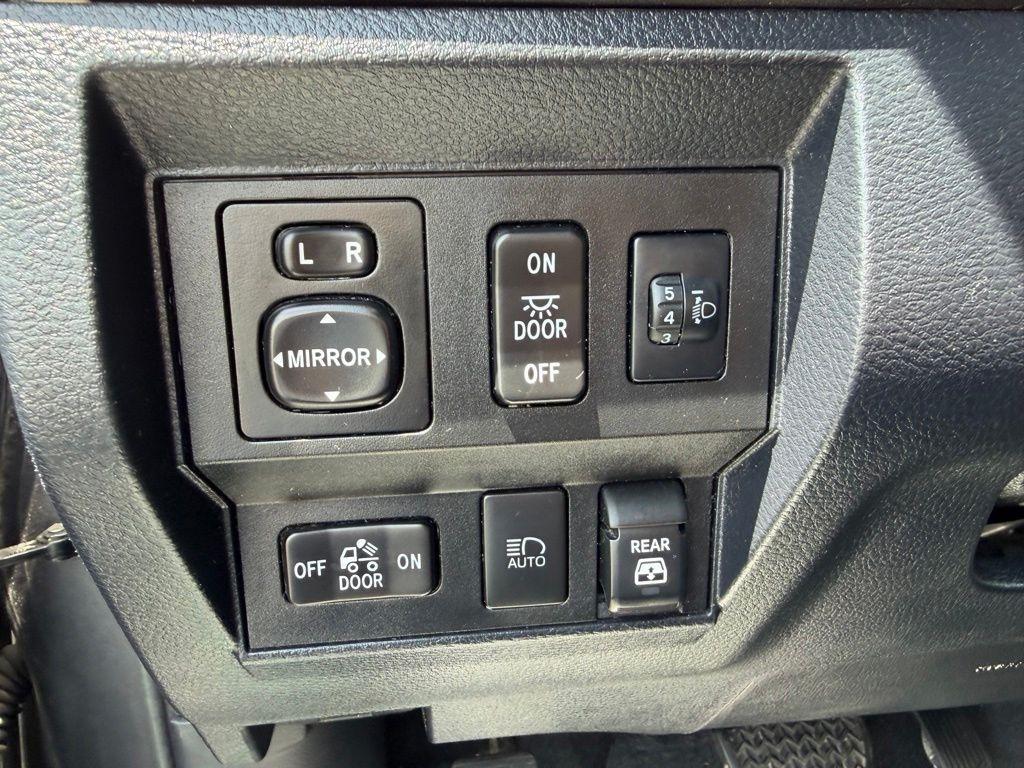 Toyota Tundra SR5 5.7L V8 CrewMax 4WD 2020