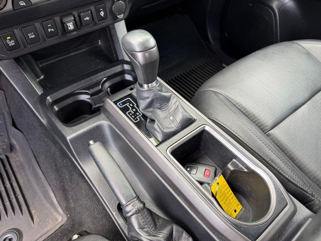 Toyota Tacoma SR5 Double Cab Long Bed V6 6AT 4WD 2022