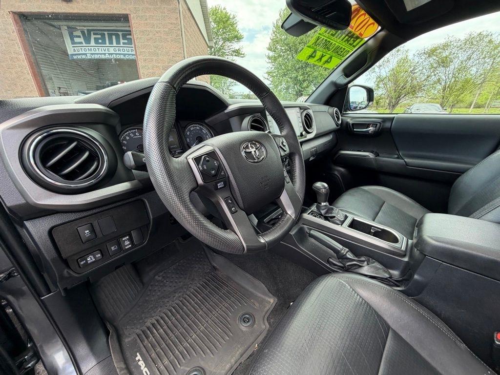 Toyota Tacoma SR5 Double Cab Long Bed V6 6AT 4WD 2022