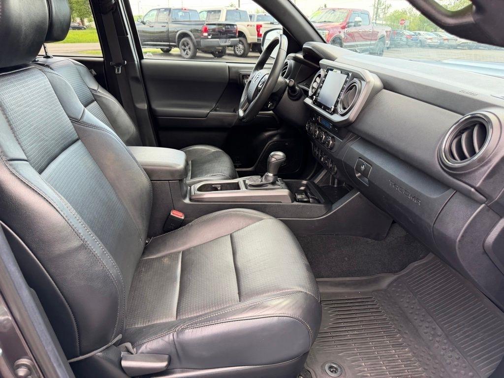 Toyota Tacoma SR5 Double Cab Long Bed V6 6AT 4WD 2022