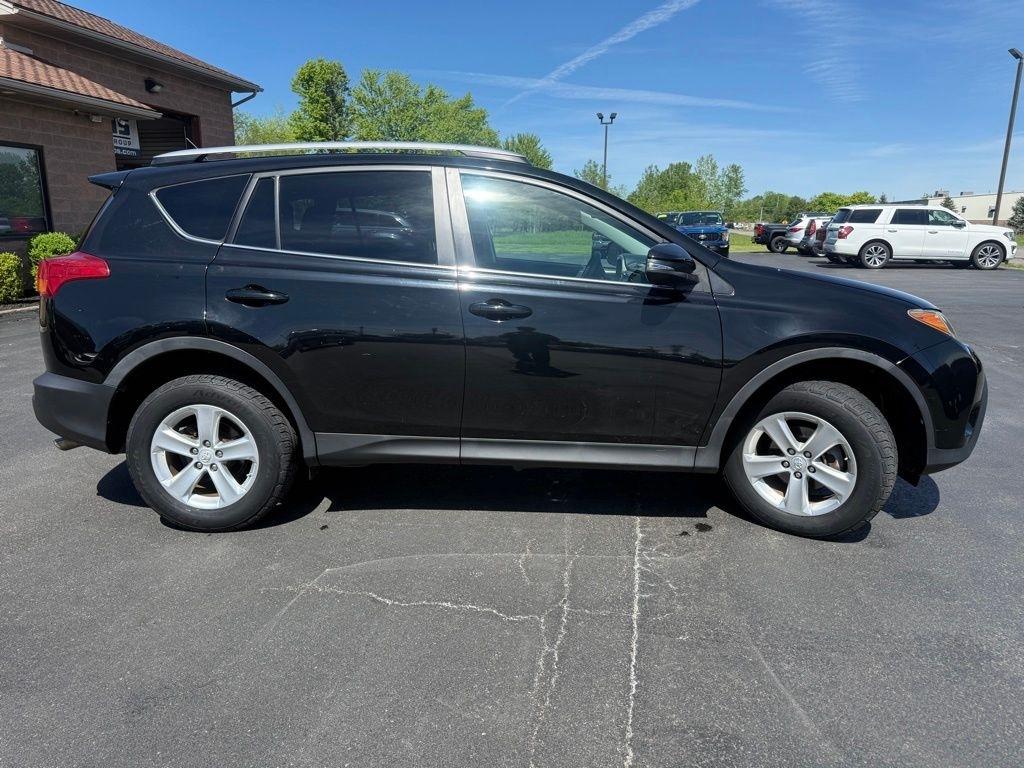 Toyota RAV4 XLE AWD 2013