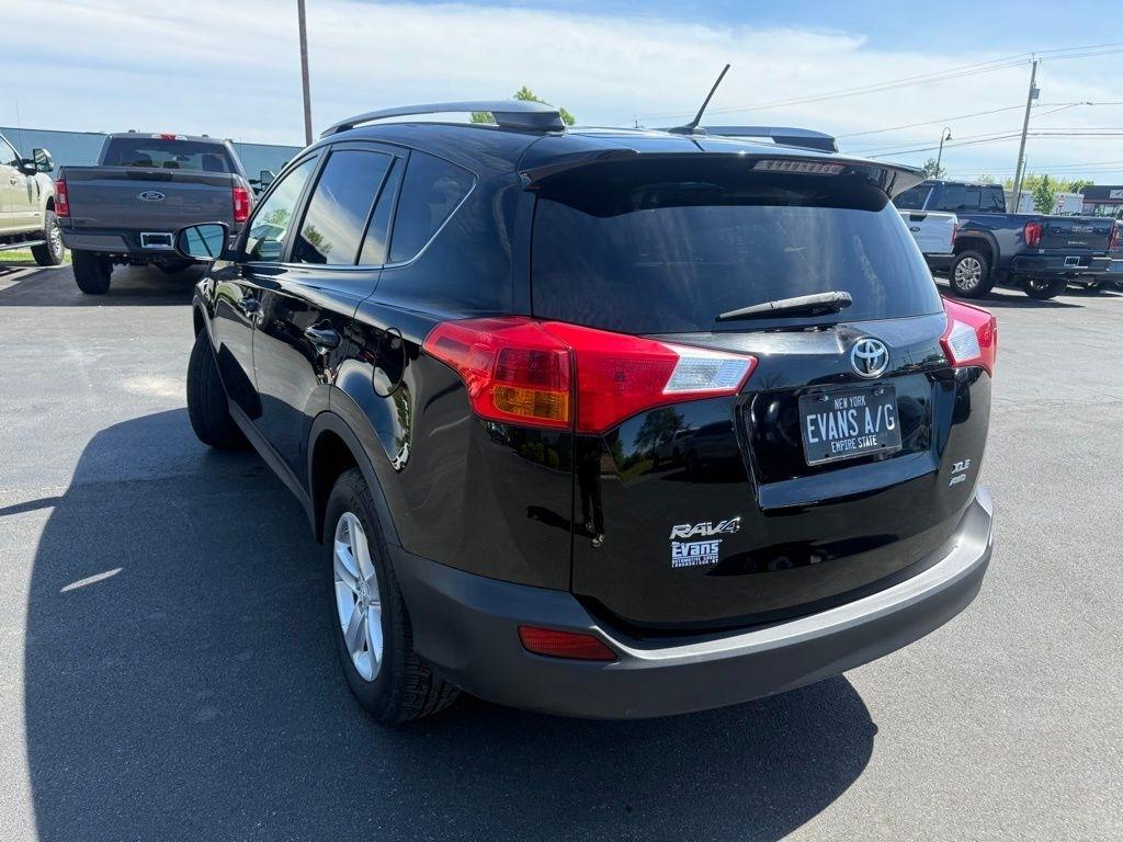 Toyota RAV4 XLE AWD 2013