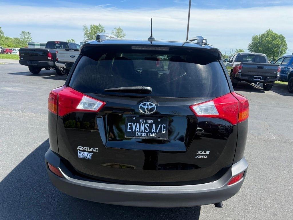 Toyota RAV4 XLE AWD 2013