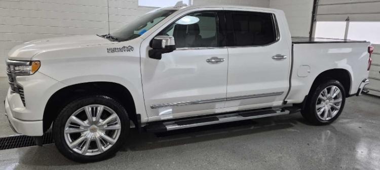 2024 Chevrolet Silverado 1500 High Country Crew Cab 4WD