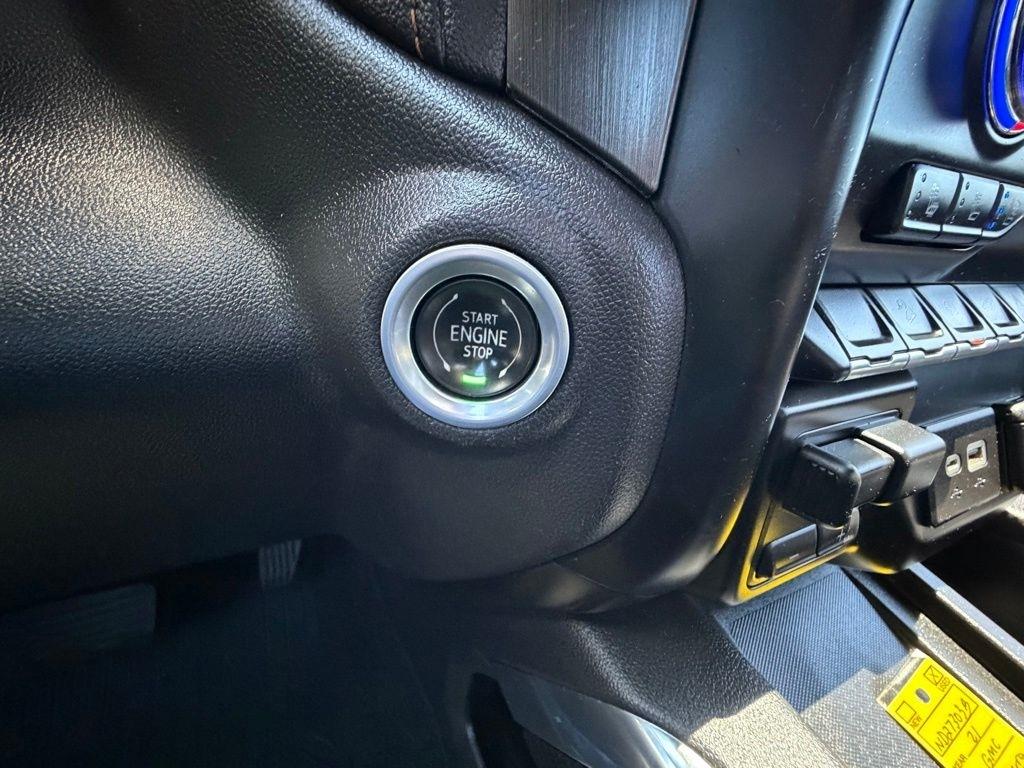 GMC Sierra 1500 AT4 Crew Cab Long Box 4WD 2021