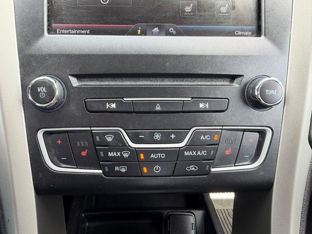 Ford Fusion SE AWD 2016