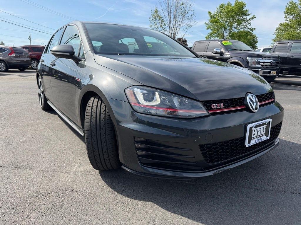 Volkswagen Golf GTI SE 6A 4-Door 2017