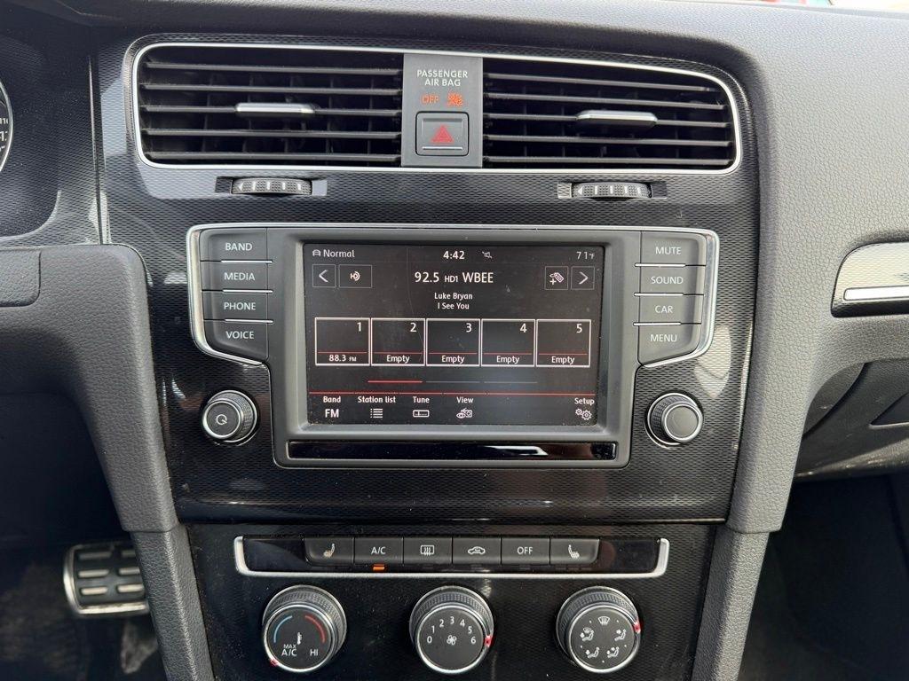 Volkswagen Golf GTI SE 6A 4-Door 2017