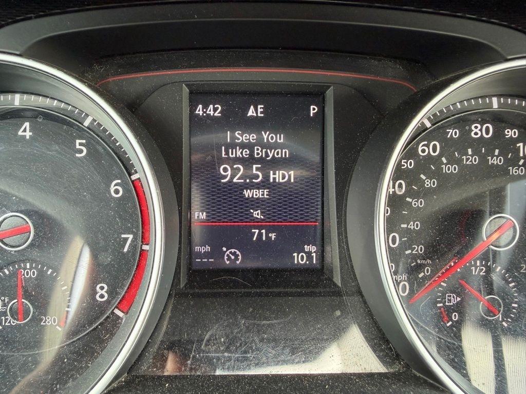 Volkswagen Golf GTI SE 6A 4-Door 2017