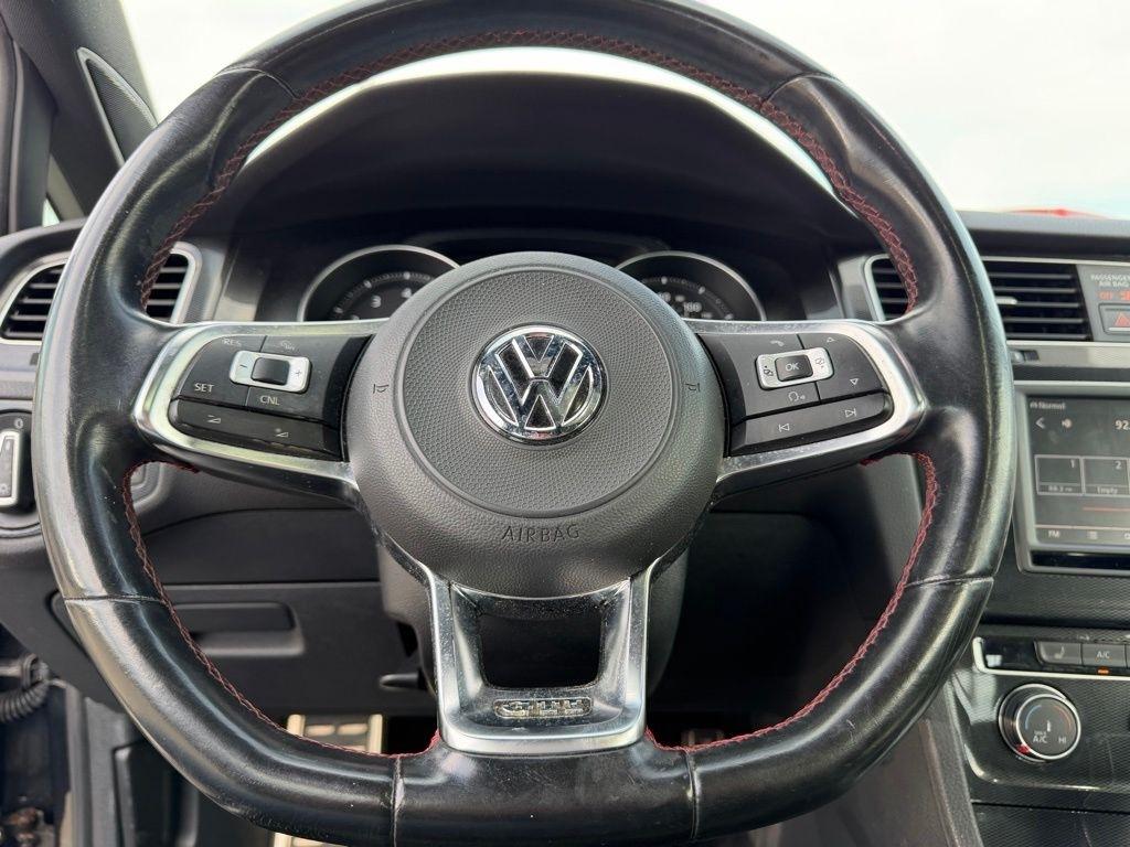 Volkswagen Golf GTI SE 6A 4-Door 2017