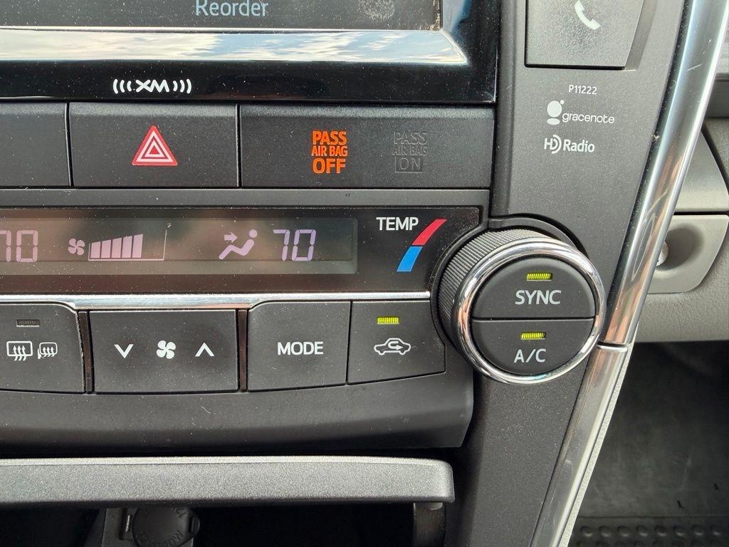 Toyota Camry Hybrid LE 2016