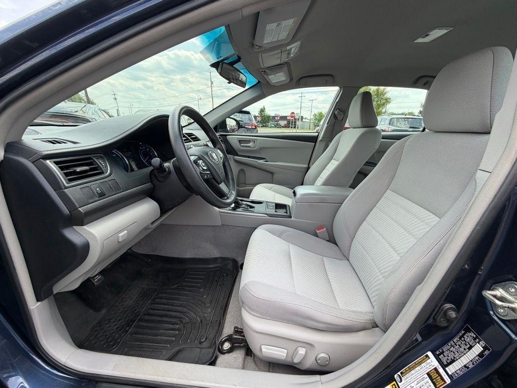 Toyota Camry Hybrid LE 2016