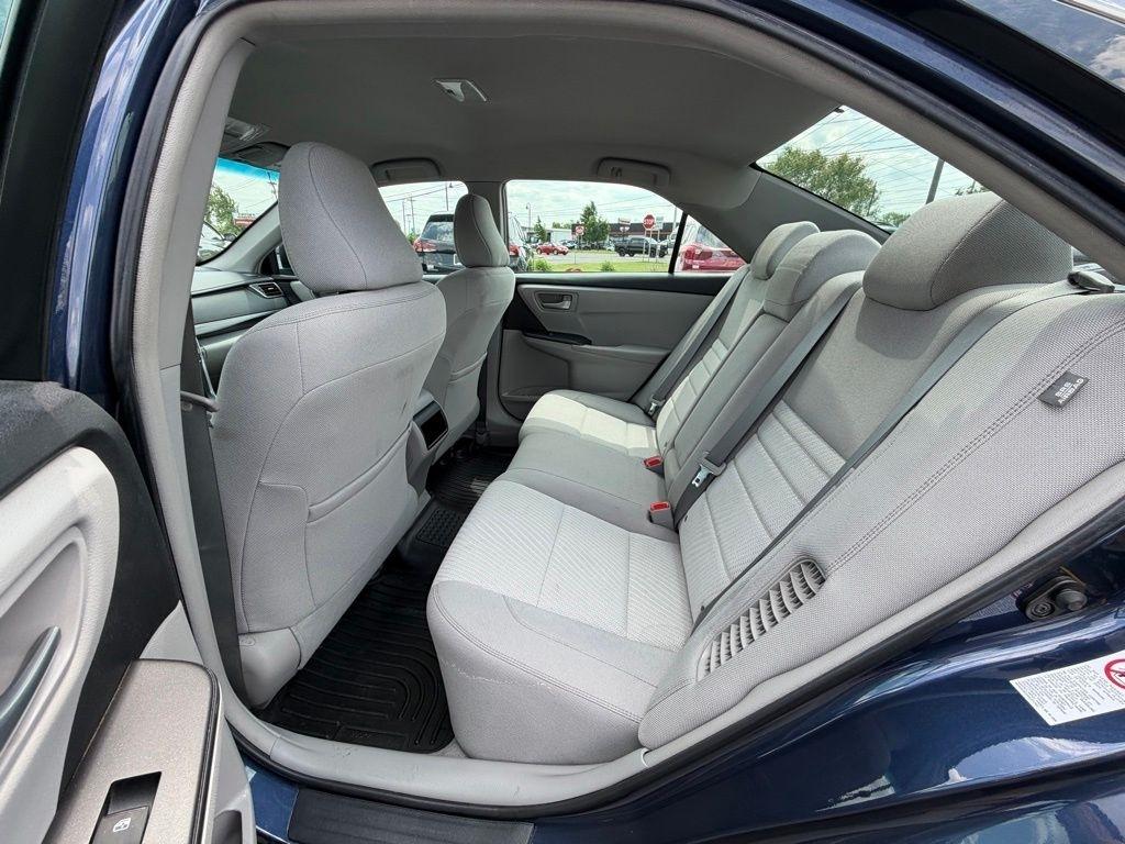 Toyota Camry Hybrid LE 2016