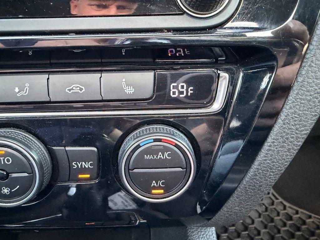 Volkswagen Jetta 2.0T GLI 6M 2017