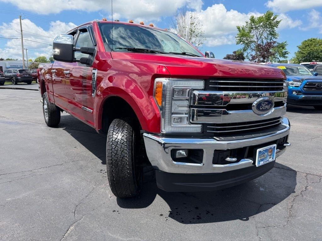 Ford F-350 SD Lariat Crew Cab 4WD 2018