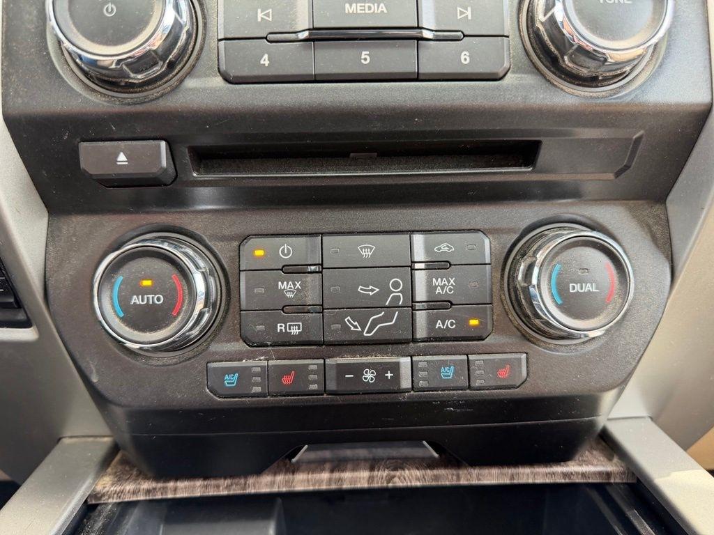 Ford F-350 SD Lariat Crew Cab 4WD 2018