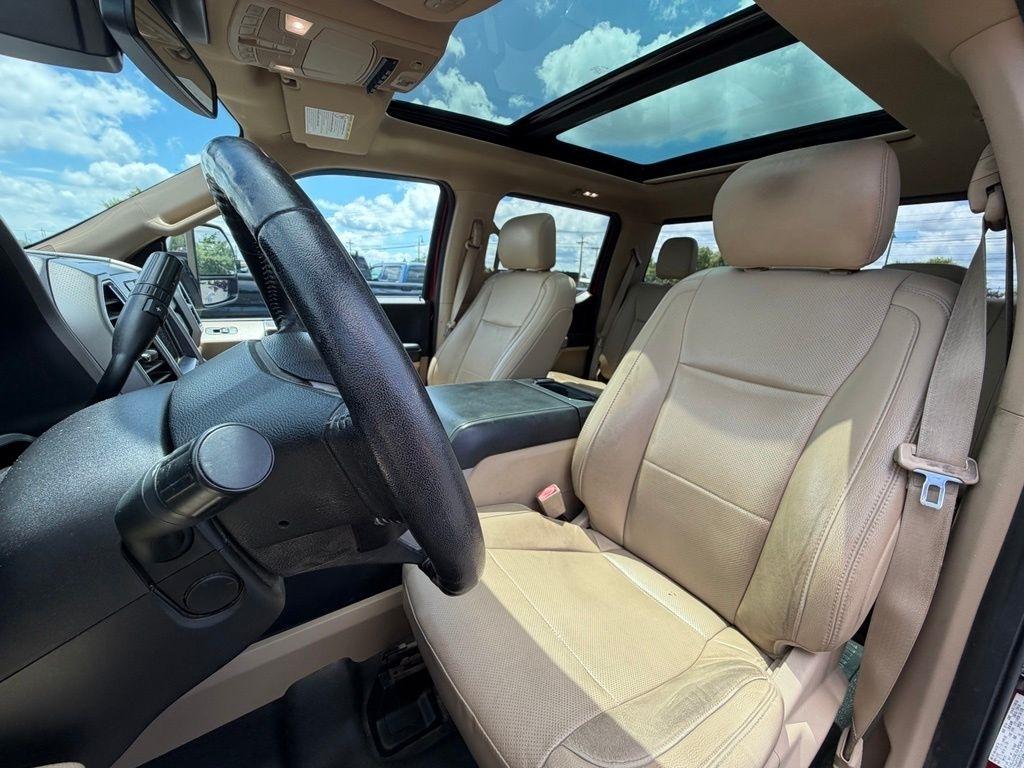 Ford F-350 SD Lariat Crew Cab 4WD 2018