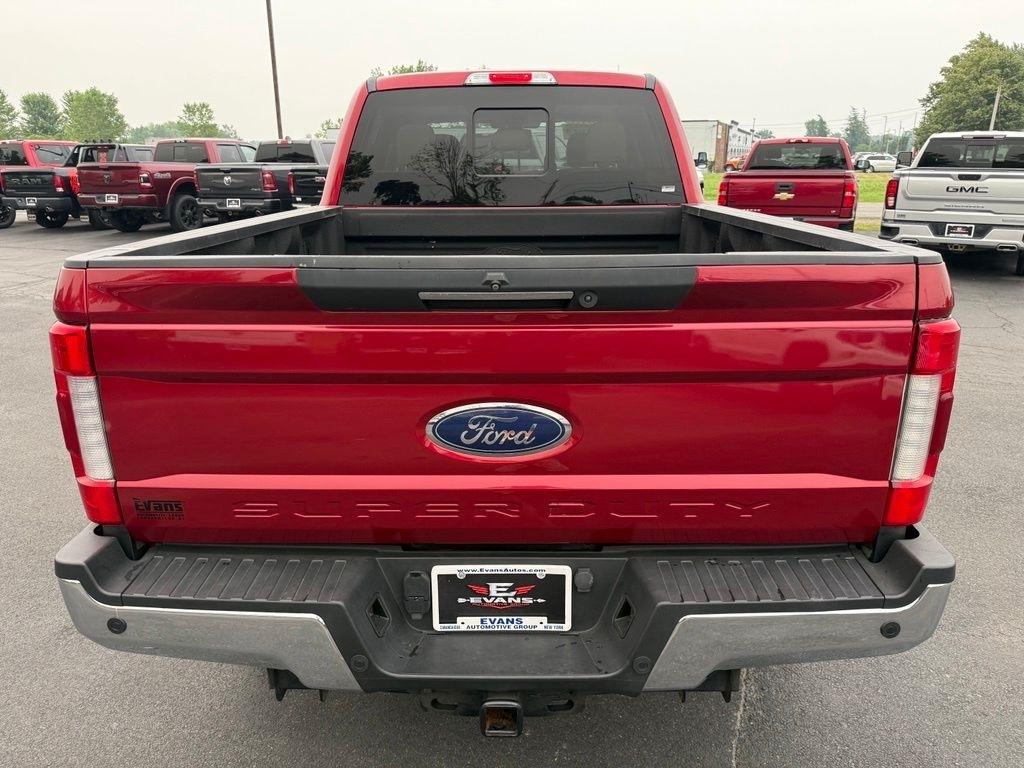 Ford F-350 SD Lariat Crew Cab 4WD 2018