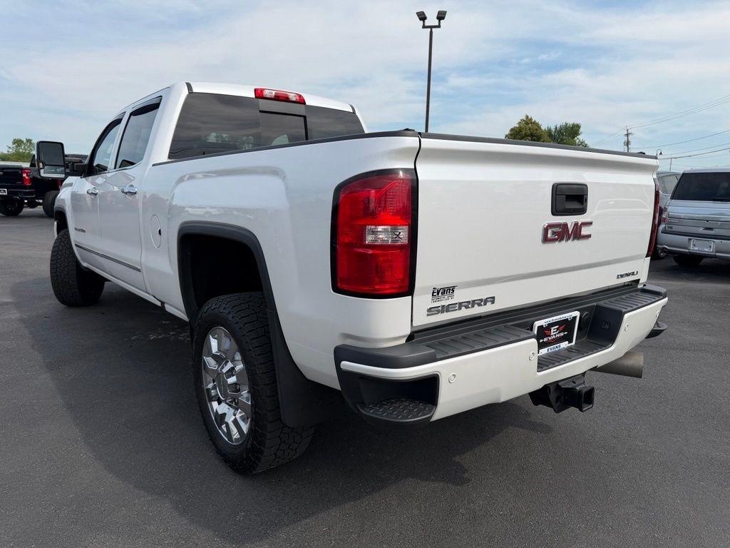 GMC Sierra 2500HD Denali Crew Cab 4WD 2019