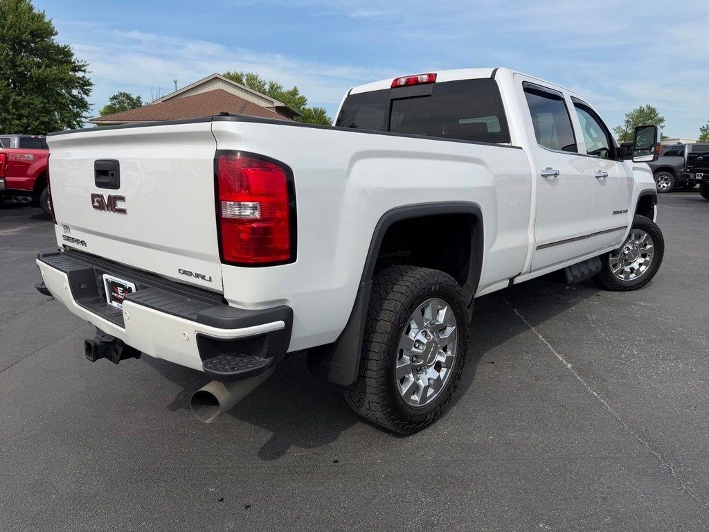 GMC Sierra 2500HD Denali Crew Cab 4WD 2019