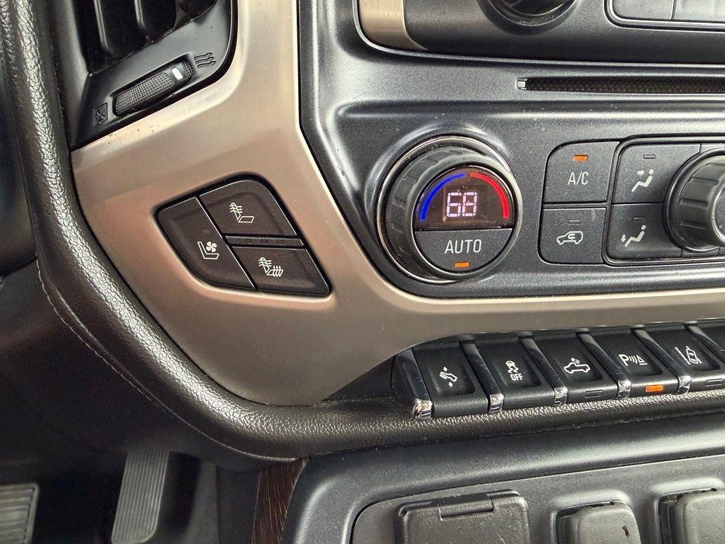 GMC Sierra 2500HD Denali Crew Cab 4WD 2019