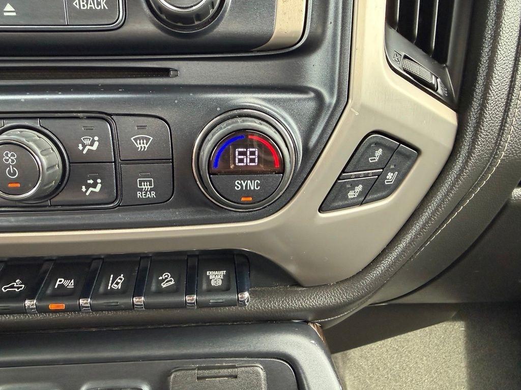 GMC Sierra 2500HD Denali Crew Cab 4WD 2019