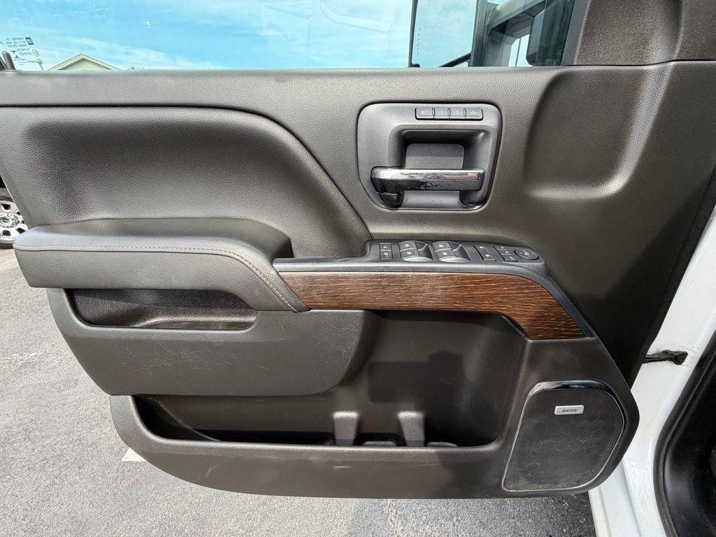 GMC Sierra 2500HD Denali Crew Cab 4WD 2019