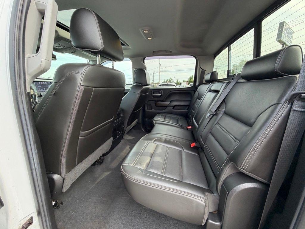 GMC Sierra 2500HD Denali Crew Cab 4WD 2019