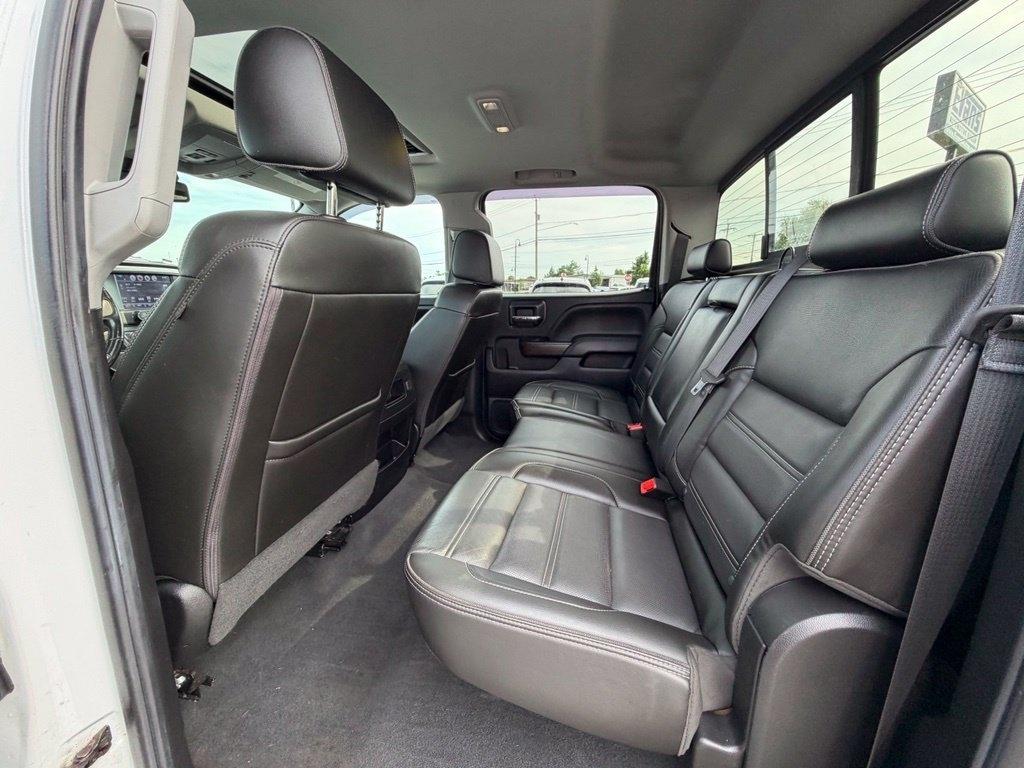 GMC Sierra 2500HD Denali Crew Cab 4WD 2019