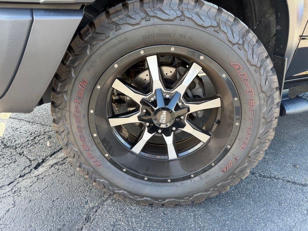 RAM 1500 Classic Warlock 4x4 Quad Cab 6'4" Box 2020