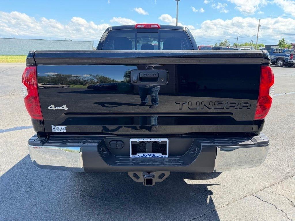 Toyota Tundra SR5 5.7L V8 Double Cab 4WD 2016