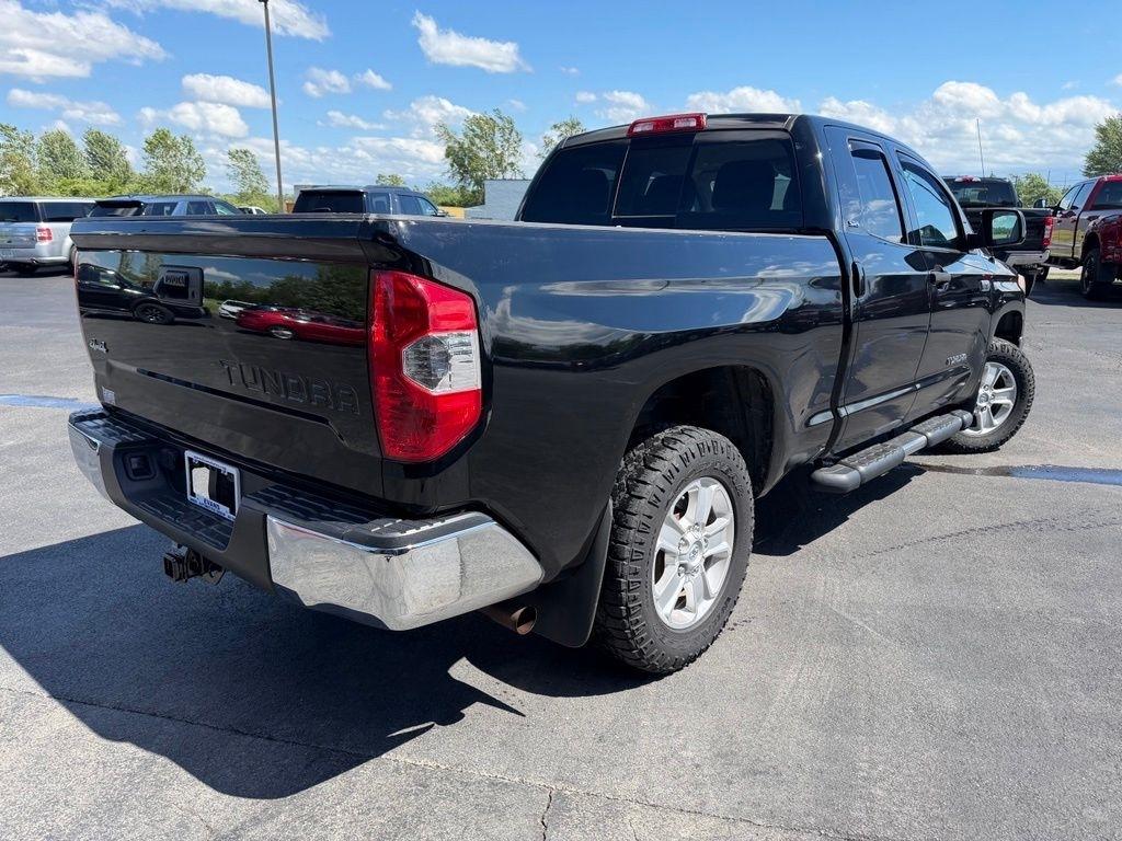 Toyota Tundra SR5 5.7L V8 Double Cab 4WD 2016