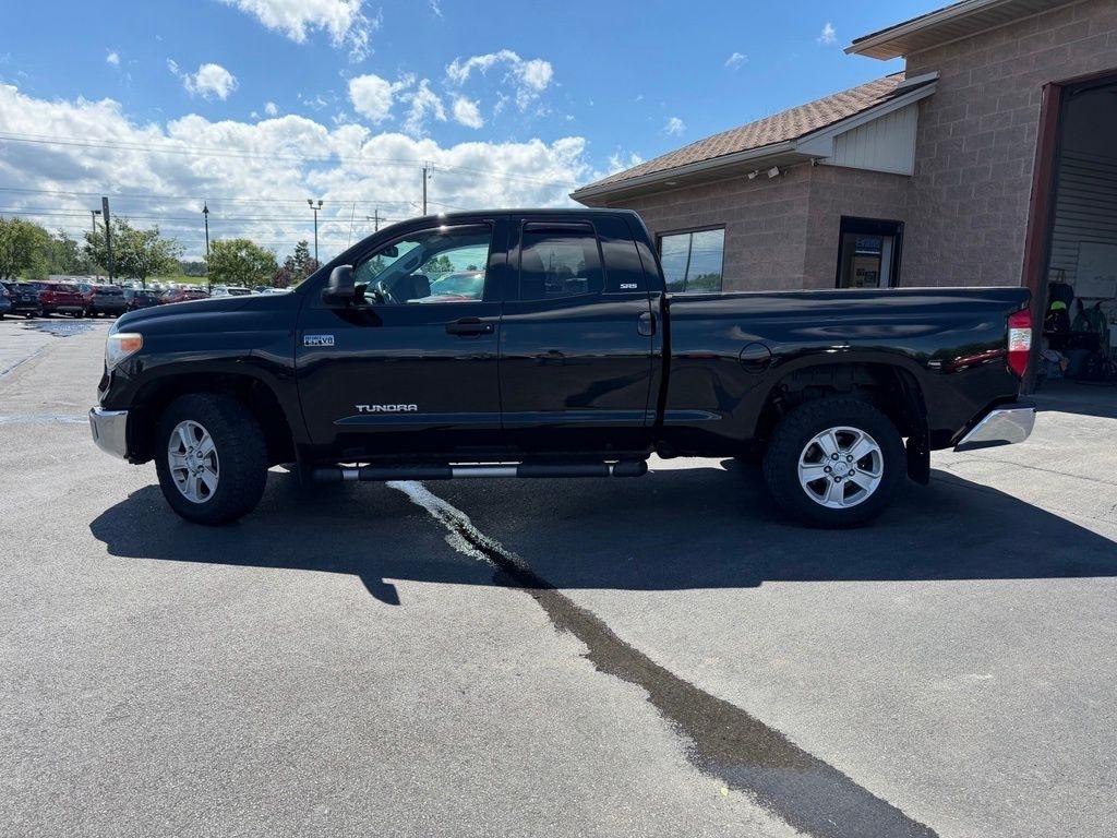 Toyota Tundra SR5 5.7L V8 Double Cab 4WD 2016