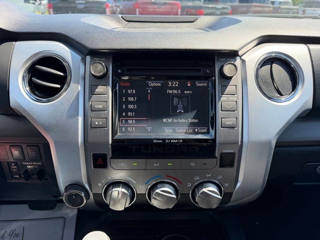 Toyota Tundra SR5 5.7L V8 Double Cab 4WD 2016