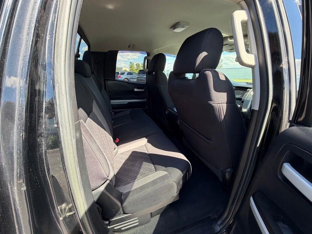 Toyota Tundra SR5 5.7L V8 Double Cab 4WD 2016