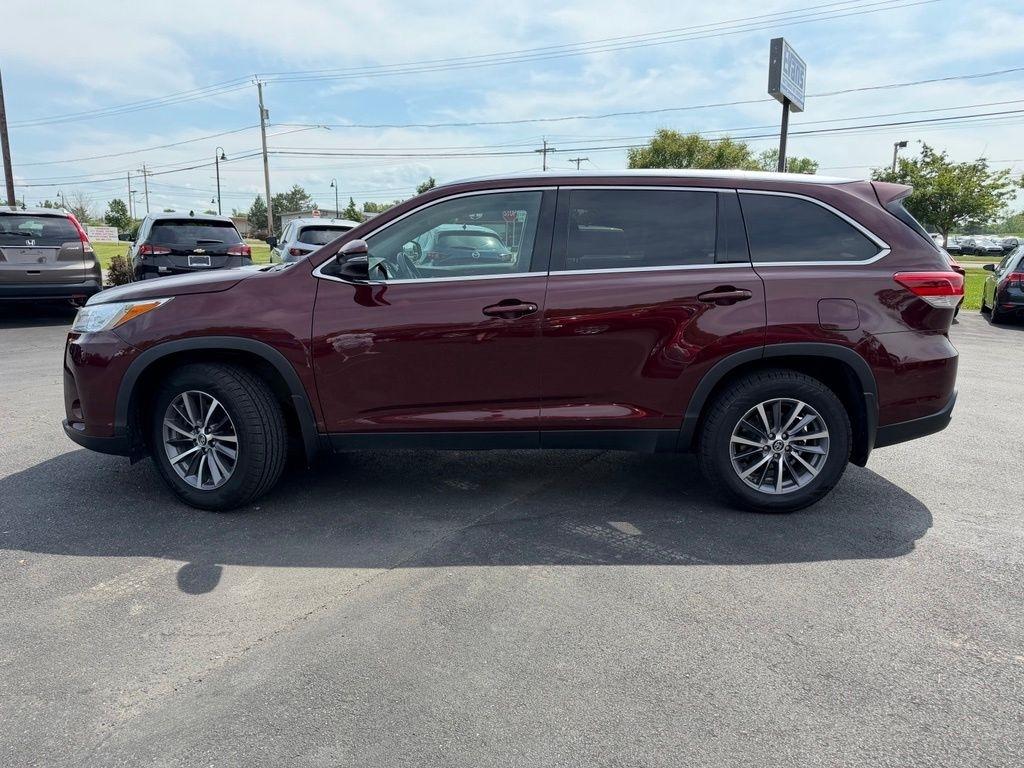 Toyota Highlander XLE AWD V6 2019