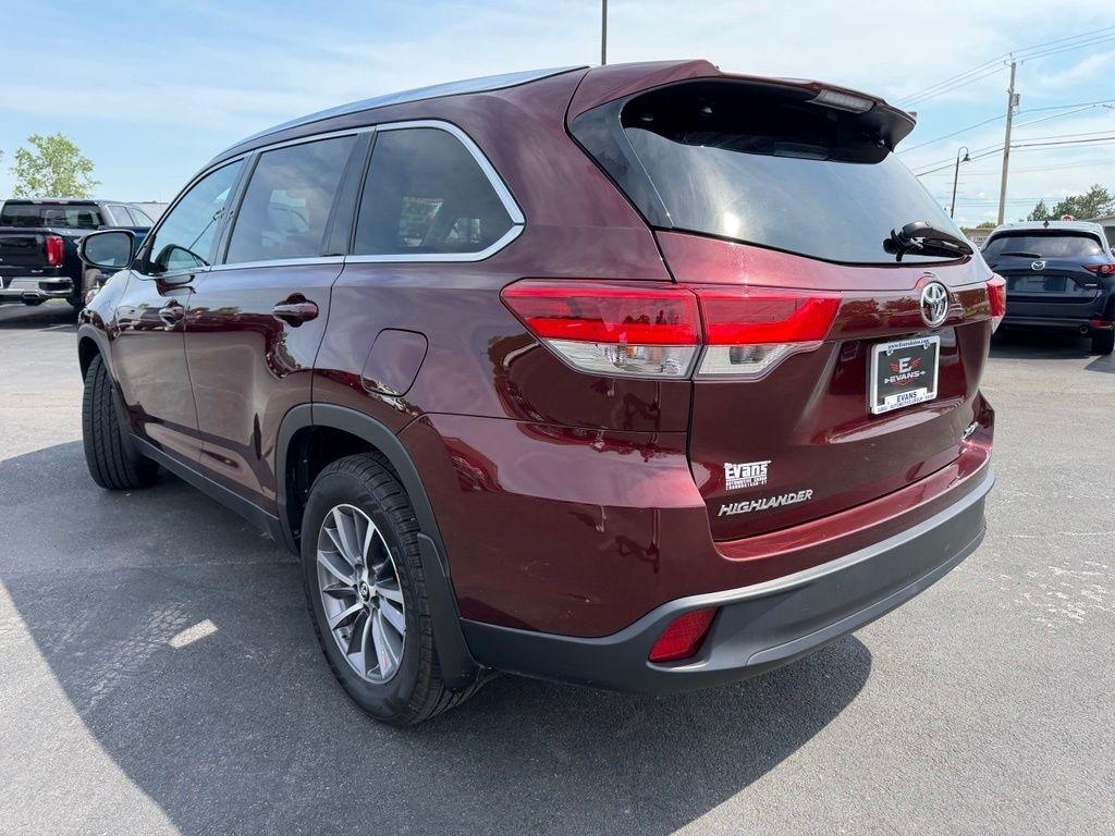 Toyota Highlander XLE AWD V6 2019