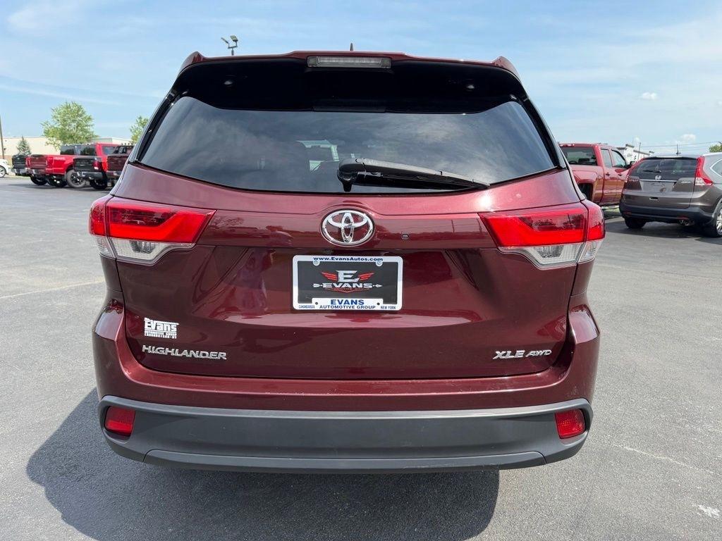 Toyota Highlander XLE AWD V6 2019